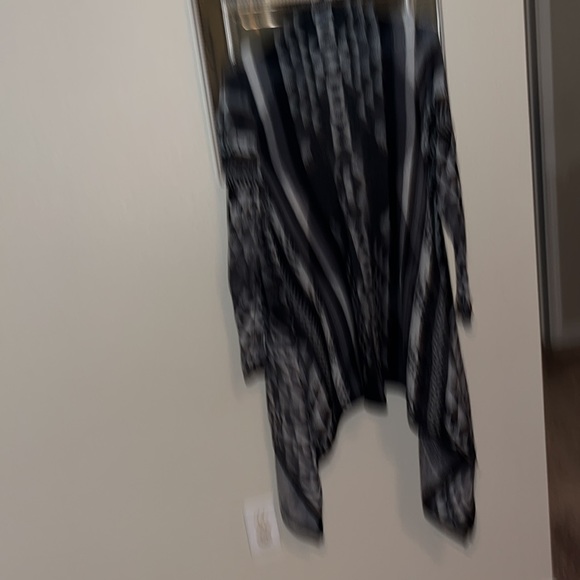 Women’s sweater - Picture 3 of 3